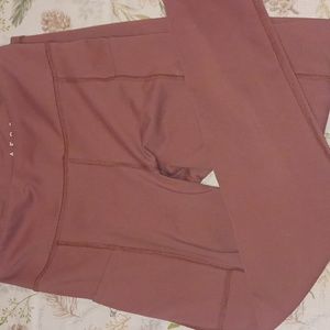 AERO LEGGINGS SIZE M